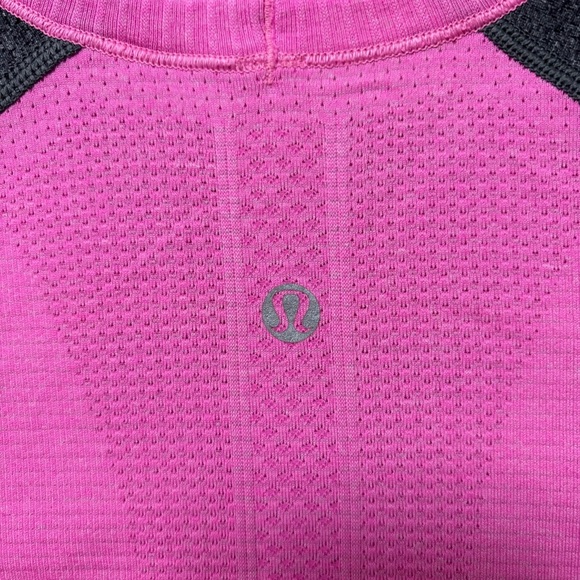 Lululemon Swiftly Tech Long Sleeve Pink Grey Gray Sleeve
Combo Size 4 - Picture 7 of 8